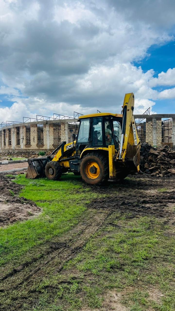 Ushanga Curio Mall – Phase I Construction — photo 4
